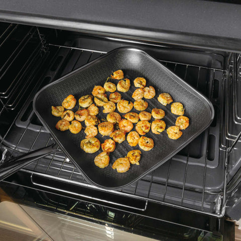 Product image of Grill pan 28cm. Part of the Eternal Collection . Features: • Material: stainless steel with laser-cut surface • Size: 28*4 cm REGISTERED DESIGN BY BERLINGER HAUS!. (Studio view). Official Berlinger Haus product, boosted by Promintra sl.