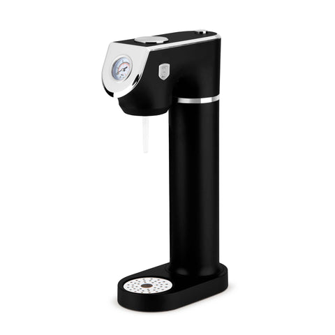 Product image of Soda maker with 2bottles and barometer universal CO2cylinders size. Part of the Black Vantage Collection/Matte Black Collection/Black Silver Collection . Features: • Material: stainless steel, pp • Size: 43,5*22*12 cm • 2 pcs pp bottle with cup: 1,0L and 0,5L • Universal, standard CO2 cylinders size (not inclu.... (Studio view). Official Berlinger Haus product, boosted by Promintra sl.