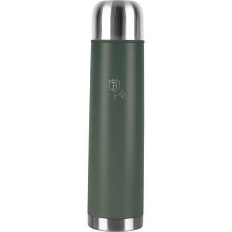 Imagem do produto: Garrafa térmica de 1,0 L. Parte da Coleção Verde Fosco. Características: • Material: corpo interno em aço inoxidável 18/10 com revestimento em pó fosco • Capacidade: 1,0 L • Cor: verde fosco • Embalagem: meia caixa de presente. (Vista de estúdio). Produto oficial Berlinger Haus, impulsionado por Promintra sl.