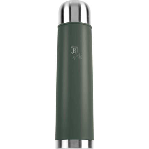 Imagem do produto: Garrafa térmica de 1,0 L. Parte da Coleção Verde Fosco. Características: • Material: corpo interno em aço inoxidável 18/10 com revestimento em pó fosco • Capacidade: 1,0 L • Cor: verde fosco • Embalagem: meia caixa de presente. (Vista de estúdio). Produto oficial Berlinger Haus, impulsionado por Promintra sl.
