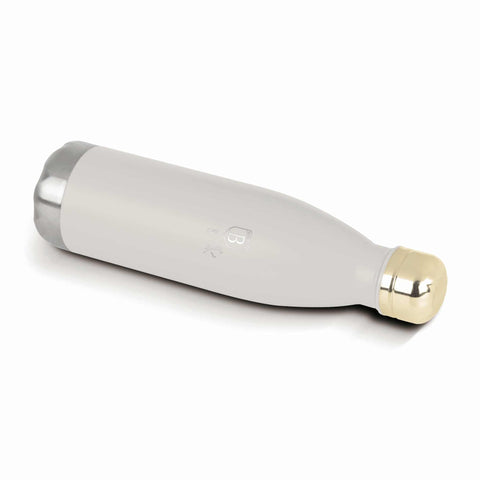 Product image of Vacuum flask bottle shape 0,5L. Part of the Sahara Collection . Features: • Material: inner body 18/10 stainless steel with matt powder coating • Capacity: 0,5 L • Color: matt cream • Packing: half giftbox. (Studio view). Official Berlinger Haus product, boosted by Promintra sl.