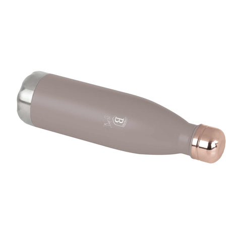 Imatge del producte de l'ampolla termos amb forma de 0,5L. Forma part de la col·lecció Taupe. Característiques: • Material: cos interior d'acer inoxidable 18/10 amb recobriment en pols mat • Capacitat: 0,5 L • Color: taupe mat • Embalatge: mitja caixa de regal. (Vista d'estudi). Producte oficial de Berlinger, impulsat per Promintra sl.