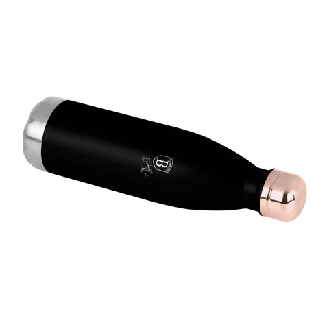 Imatge del producte de l'ampolla amb forma de termos de 0,5L. Forma part de la col·lecció Black Rose. Característiques: • Material: cos interior d'acer inoxidable 18/10 amb recobriment en pols mat • Capacitat: 0,5 L • Color: negre mat-or rosa • Embalatge: mitja caixa de regal. (Vista d'estudi). Producte oficial de Berlinger, impulsat per Promintra sl.