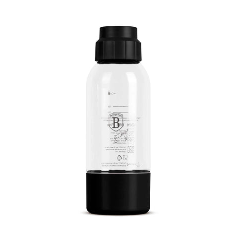 Product image of Soda maker bottle 0,5L. Part of the Black Vantage Collection/Matte Black Collection/Black Silver Collection . Features: • Material: PET plastic • Capacity: 0,5 L • Size: 21,4*7,2 cm • Color: black. (Studio view). Official Berlinger Haus product, boosted by Promintra sl.