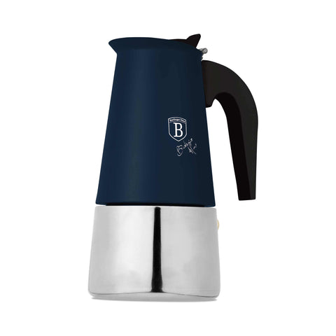 Imatge del producte de Cafetera de 6 tasses APTA PER A INDUCCIÓ. Forma part de la col·lecció Deep Sea. Característiques: • Material: acer inoxidable 18/10 • Capacitat: 6 tasses, 300 ml • Color: blau mat. (Vista d'estudi). Producte oficial de Berlinger, impulsat per Promintra sl.