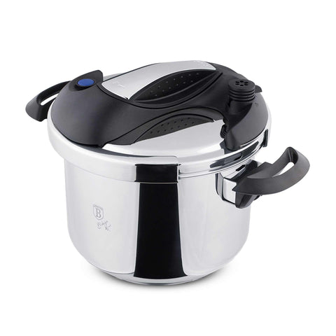 Product image of Turbo pressure cooker 6L. Part of the Eternal Collection . Features: • Material: 304 = 18/10 Stainless steel • Capacity: 6L • Size: 22*17,2 cm. (Studio view). Official Berlinger Haus product, boosted by Promintra sl.