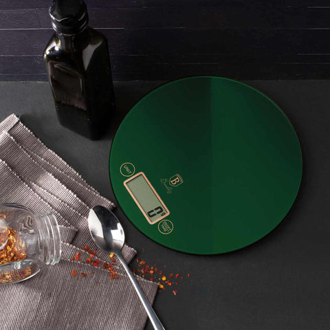 Báscula De Cocina Digital De Vidrio Con Capacidad De 5 Kg., Imagen lifestyle