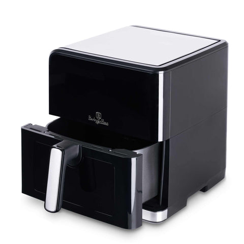 Product image of Air fryer 7,5L visible window. Part of the Black Vantage Collection/Matte Black Collection/Black Silver Collection/Eternal Collection . Features: • Power: 100-127V/220-240V ~ 1700W • Temperature control: 80-200℃ • Include: • XXXL SIZE: Food basket with non-stick coating 7,5L • DIGITAL • Color.... (Studio view). Official Berlinger Haus product, boosted by Promintra sl.