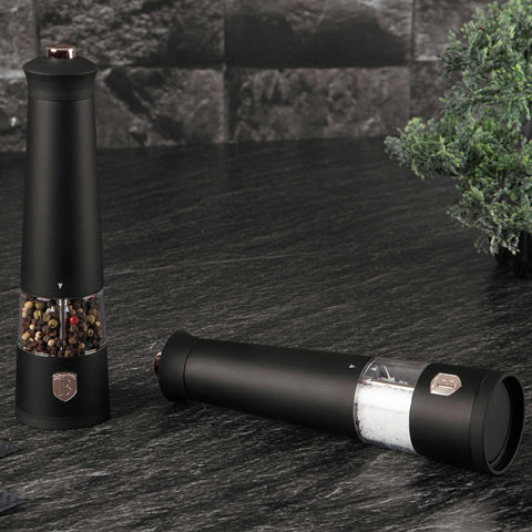 Product image of Electric pepper and salt mill 2pcs set. Part of the Black Rose Collection . Features: • Material: plastic with CERAMIC grinder • Batteries: 4 pcs AAA (not inc.) • WITH LIGHT • Color: black- rose gold • 2 pcs set. (Studio view). Official Berlinger Haus product, boosted by Promintra sl.