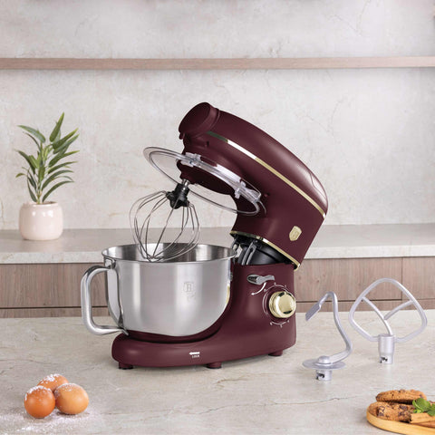 BH/9531, Robot de cocina multifunción 4 en 1, Matt Bordeaux, robot de cocina, multiusos, eléctrico, batidora de pie, robot de cocina, Imagen tipo estilo de vida: detalles y funciones.