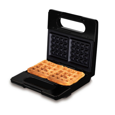 Product image of 3in1 sandwich maker with detachable plates. Part of the Black Rose Collection . Features: • Material: aluminium, bakelite • Power: 780 W • Voltage: 220-240 V, 50/60Hz • Plate size: 22,5*13 cm • NON-STICK coating • Color: black- rose gold. (Studio view). Official Berlinger Haus product, boosted by Promintra sl.