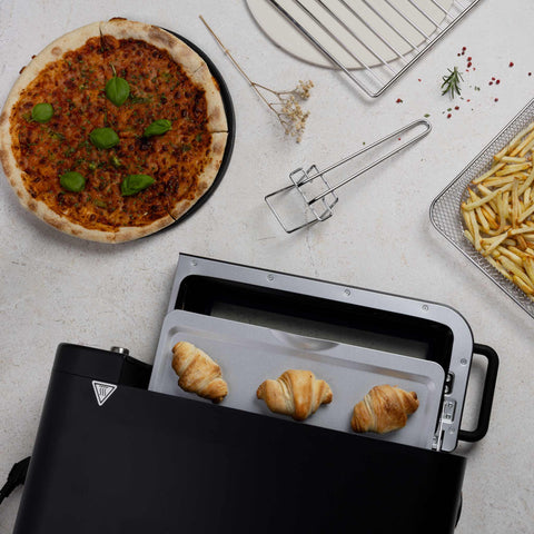 Product image of Pizza oven. Part of the Black Rose Collection . Features: • Power: 2000W • Voltage: 220-240 V • Capacity: 18 L (12" pizza) • 6 accessories: • Oven rack • Aluminium bottom tray • Chrome air fry basket • Dou.... (Studio view). Official Berlinger Haus product, boosted by Promintra sl.