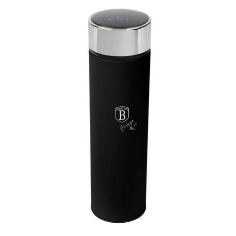 Imatge del producte d'ampolla amb indicador LED de temperatura de 0,5L. Forma part de la col·lecció Matte Black. Característiques: • Material: cos interior d'acer inoxidable 18/10 amb recobriment en pols mat • Capacitat: 0,5 L • Filtre purificador d'acer inoxidable 18/10 • Color: negre-blanc... (Vista d'estudi). Producte oficial de Berlinger, impulsat per Promintra sl.