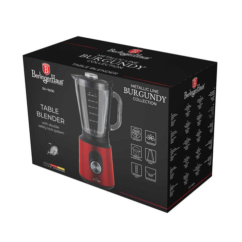 Imatge del producte de batedora de taula amb recipient de VIDRE d'1,5 L i 1000 W. Forma part de l'edició Metallic Line Burgundy. Característiques: • Material: acer inoxidable, vidre, plàstic • Potència: 1000 W • Voltatge: 220-240 V, 50-60 Hz • Recipient de vidre d'1,5 L amb doble sistema de bloqueig de seguretat (ambdós en...). (Vista d'estudi) per a la marca oficial de Berlinger Haus.