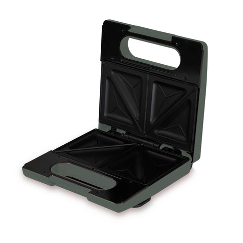 Product image of Sandwich maker. Part of the Matte Green Collection . Features: • Material: aluminium, bakelite • Power: 650-780 W • Voltage: 220-240 V, 50/60Hz • Plate size: 22,5*13 cm • NON-STICK coating • Length of power cor.... (Studio view). Official Berlinger Haus product, boosted by Promintra sl.