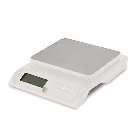 Product image of Digital kitchen scale capacity 6kg. Part of the Sahara Collection . Features: • Material: stainless steel and plastic • Capacity: 6 kg • Size: 18,8*15*4,2 cm • Weight unit: g/oz/ml/lb • 2 pcs AAA battery included • Color: cream. (Studio view). Official Berlinger Haus product, boosted by Promintra sl.