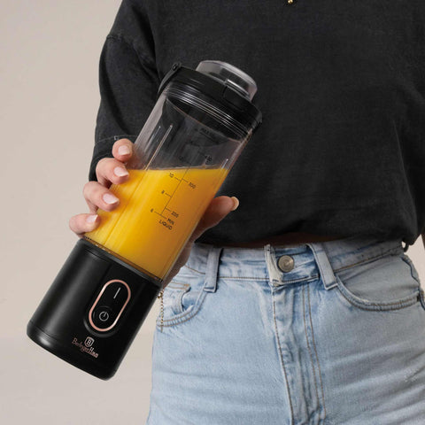 Product image of Cordless portable blender. Part of the Black Rose Collection . Features: • Material: stainless steel, plastic • Power: 110 W • Capacity: 400 ml • Rechargeable battery: 2000mAh, 7,4 V • Charging time: 3 hours • Accessorie.... (Studio view). Official Berlinger Haus product, boosted by Promintra sl.