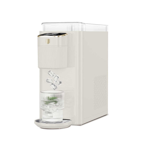 Product image of Mini bullet ice maker. Part of the Sahara Collection . Features: • Voltage: 220-240V, 50Hz, 1,5A • 0,8L water tank • Ice bin capacity: 10 ice cubes • Size: 33,5*17,8*33,2 cm • Length of power cord: 1,8 m • Color:.... (Conceptual view). Official Berlinger Haus product, boosted by Promintra sl.