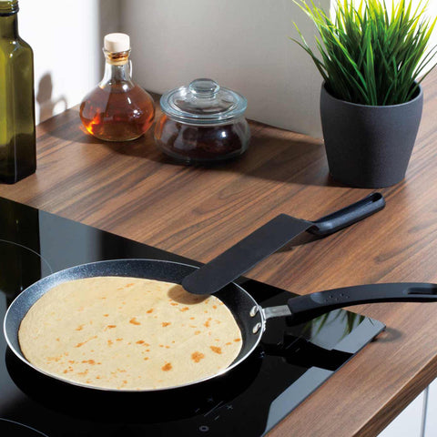 Product image of Pancake pan 24cm. Part of the Blaumann/Pancake pan . Features: • Material: pressed aluminum with marble coating • Size: Ø24 cm • Color: matt black. (Studio view). Official Berlinger Haus product, boosted by Promintra sl.