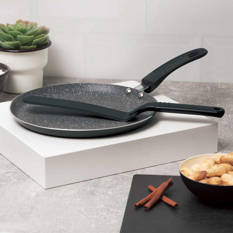 Molde Para Panqueques Con Volteador 24Cm, Imagen lifestyle