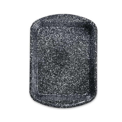 Product image of Oblong roaster 40x28cm. Part of the Blaumann/Cera Stone Collection . Features: • Material: carbon steel with non-stick coating • Size: 40*28*7 cm • Color: bronze. (Studio view). Official Berlinger Haus product, boosted by Promintra sl.