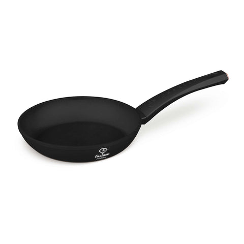 Product image of Frypan 20cm. Part of the MATTE BLACK- ROSE GOLD . Features: • Material: forged aluminum with non-stick titanPro coating • Frypan Ø20*4,5 cm 1,0L • Color: matt black- rose gold. (Studio view). Official Berlinger Haus product, boosted by Promintra sl.