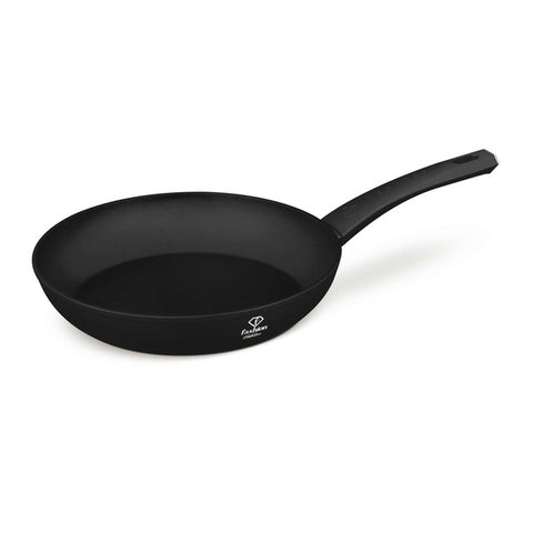 Product image of Frypan 28cm. Part of the MATTE BLACK- ROSE GOLD . Features: • Material: forged aluminum with non-stick titanPro coating • Frypan Ø28*5,2 cm 2,4L • Color: matt black- rose gold. (Studio view). Official Berlinger Haus product, boosted by Promintra sl.