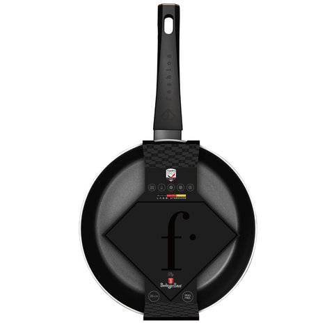 Product image of Flip frypan 26cm. Part of the MATTE BLACK- ROSE GOLD . Features: • Material: pressed aluminum with non-stick titanPro coating • Flip frypan Ø26 cm 2,8L • Color: matt black- rose gold. (Studio view). Official Berlinger Haus product, boosted by Promintra sl.