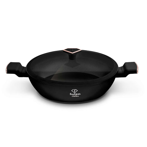 Product image of Shallow pot with lid 30cm. Part of the MATTE BLACK- ROSE GOLD . Features: • Material: forged aluminum with non-stick titanPro coating • Shallow pot with lid Ø30*8 cm 4,5L • Color: matt black- rose gold. (Studio view). Official Berlinger Haus product, boosted by Promintra sl.