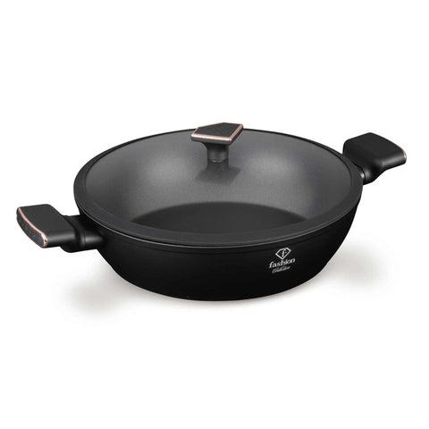 Product image of Shallow pot with lid 30cm. Part of the MATTE BLACK- ROSE GOLD . Features: • Material: forged aluminum with non-stick titanPro coating • Shallow pot with lid Ø30*8 cm 4,5L • Color: matt black- rose gold. (Studio view). Official Berlinger Haus product, boosted by Promintra sl.