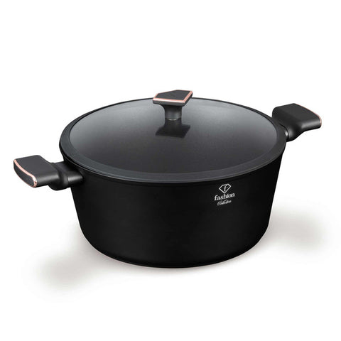 Product image of Casserole with lid 30cm. Part of the MATTE BLACK- ROSE GOLD . Features: • Material: forged aluminum with non-stick titanPro coating • Casserole with lid Ø30*13,5 cm 8L • Color: matt black- rose gold. (Studio view). Official Berlinger Haus product, boosted by Promintra sl.
