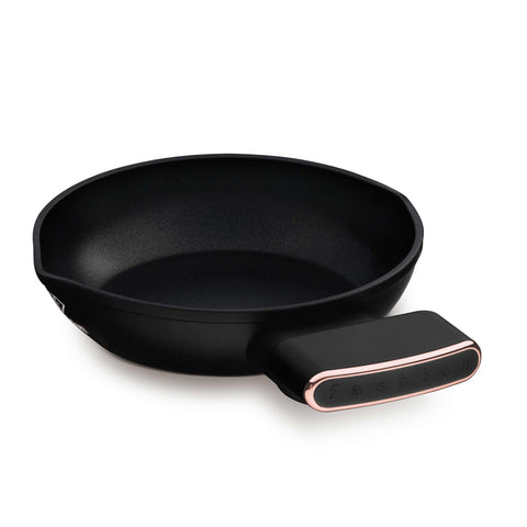 Product image of Mini pan 16cm. Part of the MATTE BLACK- ROSE GOLD . Features: • Material: forged aluminum with non-stick titanPro coating • Mini pan Ø16 cm • Color: matt black- rose gold. (Studio view). Official Berlinger Haus product, boosted by Promintra sl.