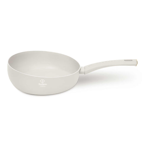 Product image of Flip frypan 26cm. Part of the MATTE CREAM- GOLD . Features: • Material: pressed aluminum with non-stick titanPro coating • Flip frypan Ø26 cm 2,8L • Color: matt cream- gold. (Studio view). Official Berlinger Haus product, boosted by Promintra sl.