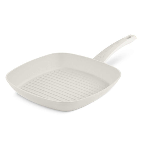 Product image of Grill pan 28cm. Part of the MATTE CREAM- GOLD . Features: • Material: forged aluminum with non-stick titanPro coating • Grill pan Ø28*4,1 cm 2,1L • Color: matt cream- gold. (Studio view). Official Berlinger Haus product, boosted by Promintra sl.