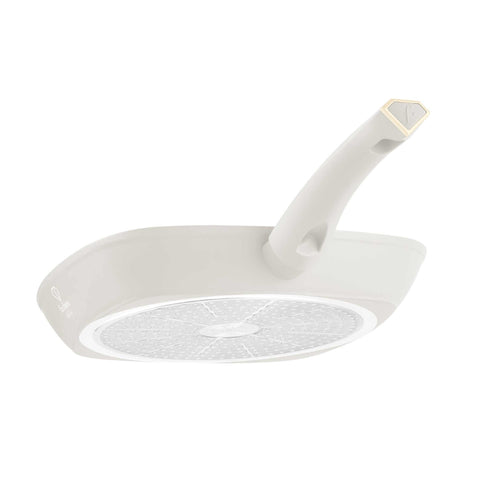 Product image of Grill pan with lid 28cm. Part of the MATTE CREAM- GOLD . Features: • Material: forged aluminum with non-stick titanPro coating • Grill pan with lid Ø28*4,1 cm 2,1L • Color: matt cream- gold. (Studio view). Official Berlinger Haus product, boosted by Promintra sl.