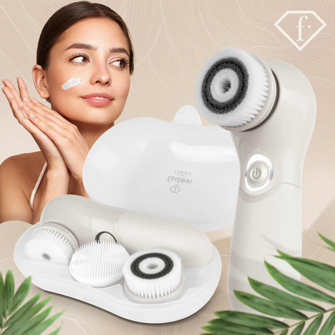 Product image of 3in1 facial cleanser. Part of the MATTE CREAM- GOLD . Features: • Size: 169*60*74 mm • 3 different brush heads: • Cleaning & clearing brush • Deep cleaning brush • Silicone cleaning brush • Batteries: 2 pcs AA (.... (Studio view). Official Berlinger Haus product, boosted by Promintra sl.