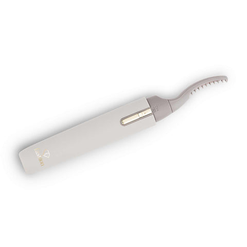 Product image of Heated eyelash curler and electric shaver 2in1. Part of the MATTE CREAM- GOLD . Features: • Heated eyelash curler size: 140.5*18.8*15 mm • Double-heating wires • Electric shaver size: 134.8*17.5*12.7 mm • Stainless steel blades • Accesso.... (Studio view). Official Berlinger Haus product, boosted by Promintra sl.