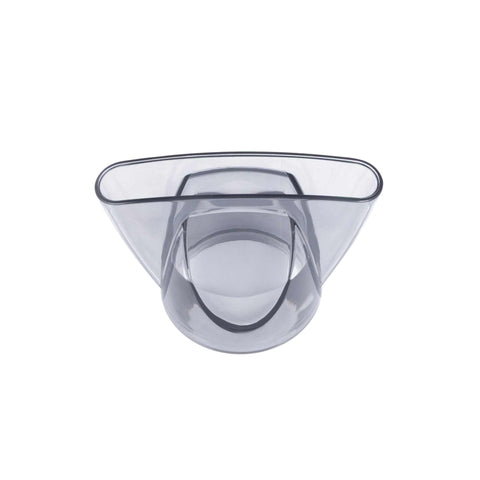 Imatge del producte d'assecador de cabells professional. Part de la sèrie MATTE CREAM-GOLD. Característiques: • 220-240V, 50-60 Hz, 1950-2300W • Motor de corrent continu • Accessoris: • Broquet • Difusor • Longitud del cable d'alimentació: 1,8 m • Color: crema-daurat. (Vista d'estudi). Producte oficial de Berlinger, impulsat per Promintra sl.
