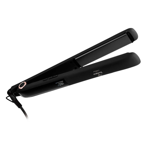 Product image of Hair straightener. Part of the MATTE BLACK- ROSE GOLD . Features: • 220-240V, 50-60 Hz, 50W • Maximum temperature: 210℃ • 25*110 mm heating plate with ceramic coating • Length of power cord: 1,8 m • Color: black- .... (Studio view). Official Berlinger Haus product, boosted by Promintra sl.