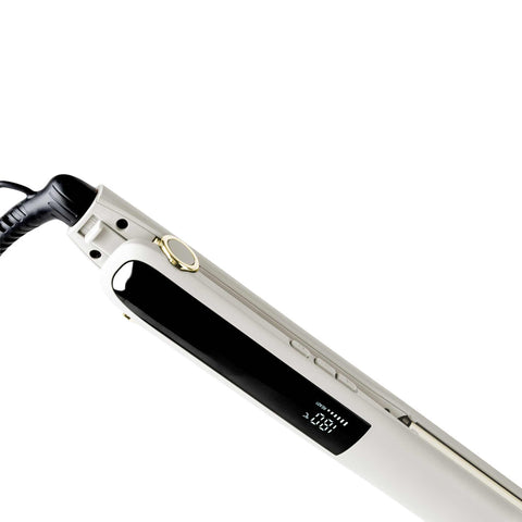 Product image of Hair straightener. Part of the MATTE CREAM- GOLD . Features: • 220-240V, 50-60 Hz, 50W • Maximum temperature: 210℃ • 25*110 mm heating plate with ceramic coating • Length of power cord: 1,8 m • Color: cream- .... (Studio view). Official Berlinger Haus product, boosted by Promintra sl.
