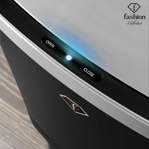 Product image of Sensor bin 30L. Part of the MATTE BLACK- ROSE GOLD . Features: • Material: steel • Size: 40*30*67,5 cm, 30L • Power: 4 pcs AA battery (not included) • Color: black- rose gold. (Studio view). Official Berlinger Haus product, boosted by Promintra sl.