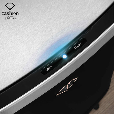 Product image of Sensor bin 30L. Part of the MATTE BLACK- ROSE GOLD . Features: • Material: steel • Size: 40*30*67,5 cm, 30L • Power: 4 pcs AA battery (not included) • Color: black- rose gold. (Studio view). Official Berlinger Haus product, boosted by Promintra sl.