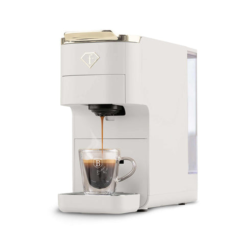 Product image of Capsule coffee maker 4in1. Part of the MATTE CREAM- GOLD . Features: • Voltage: 220-240V, 50/60Hz • Power: 1545W • 1,5L water tank • Detachable tray design • Accessories: • Nespresso small capsules holder • Dolce Gus.... (Studio view). Official Berlinger Haus product, boosted by Promintra sl.