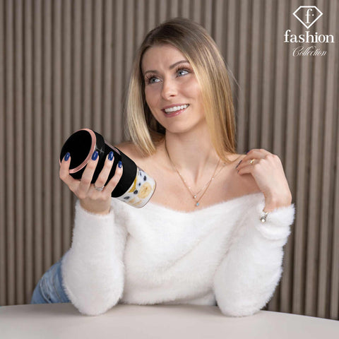 Product image of Cordless portable blender. Part of the MATTE BLACK- ROSE GOLD . Features: • Material: stainless steel, plastic • Power: 60 W • Rechargeable double battery -> higher performance • 400 ml bottle • Accessory: • Type C chargi.... (Studio view). Official Berlinger Haus product, boosted by Promintra sl.