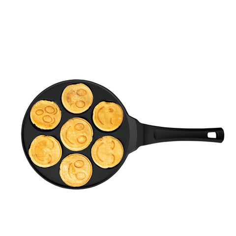 Product image of 7holes emoji pancake pan 26cm. Part of the Matte Black Collection/Black Rose Collection . Features: • Material: cast aluminium • Pancake pan Ø26*1,3 cm • Color: matt black. (Studio view). Official Berlinger Haus product, boosted by Promintra sl.