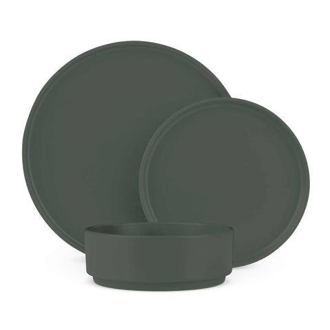 Product image of 18pcs dinnerware. Part of the Matte Green Collection . Features: • Material: stoneware • Include: • 6 pcs dinner plate: 26,5*2 cm • 6 pcs dessert plate: 20*2 cm • 6 pcs cereal bowl: 15,8*5,5 cm • Color: matt green. (Studio view). Official Berlinger Haus product, boosted by Promintra sl.