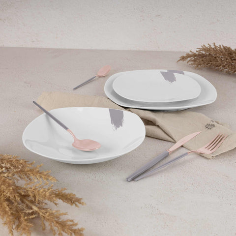 18-piece dinnerware set