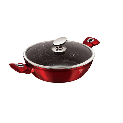 Product image of Shallow pot with lid 24cm. Part of the Metallic Line Burgundy Edition . Features: • Material: forged aluminum • Shallow pot with lid Ø24*6,5 cm 2,3L • Color: metallic burgundy REGISTERED DESIGN BY BERLINGER HAUS!. (Studio view). Official Berlinger Haus product, boosted by Promintra sl.