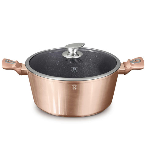 Product image of Casserole with lid 28cm. Part of the Metallic Line Rose Gold Edition . Features: • Material: forged aluminum • Casserole with lid Ø28*12,4 cm 6,1L • Color: metallic rose gold REGISTERED DESIGN BY BERLINGER HAUS!. (Studio view). Official Berlinger Haus product, boosted by Promintra sl.