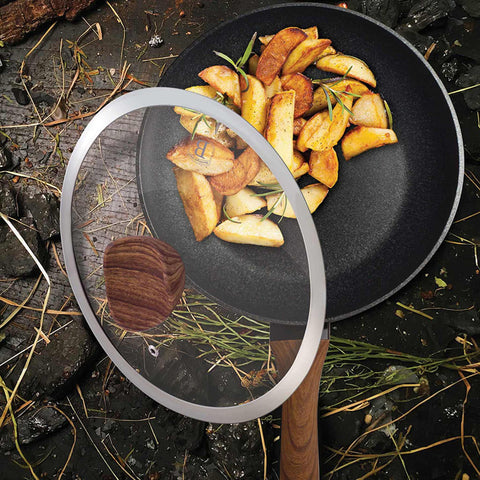 Sartén Honda Con Tapa 24Cm, Imagen lifestyle